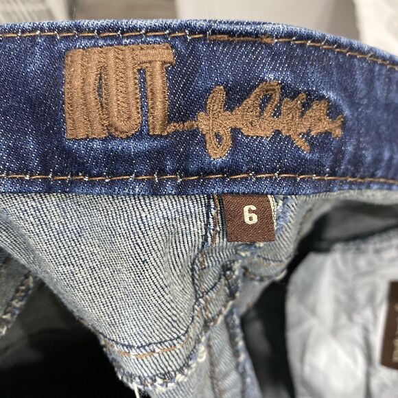 Kut from the Kloth denim blue jeans sz 6 flare leg button flap pockets low rise - Picture 7 of 9
